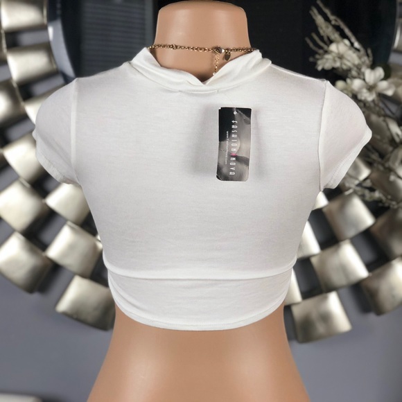 Fashion Nova Off White Short Crop Top Tee - Picture 7 of 7
